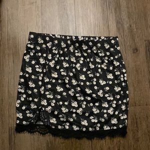 New skirt without tags